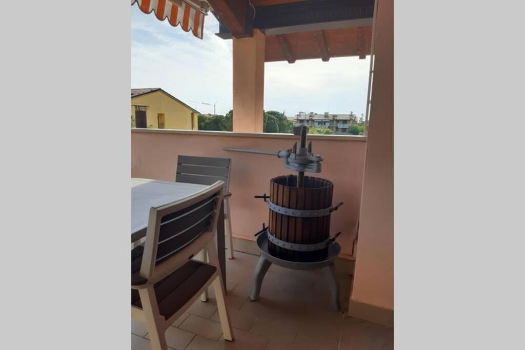 Il Torchio Rooftop Apartment With Wide Terrace Sirmione Exterior photo